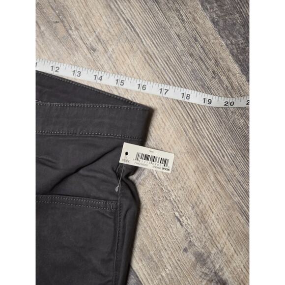 Amazon Essentials Men’s Chino Pants Gray Athletic Fit Stretch 33W x 29L - Picture 2 of 6